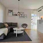 Διαμέρισμα Oasis B7 *