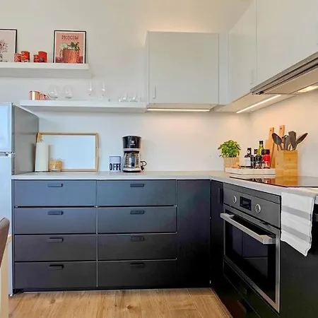 Oasis B7 Apartment