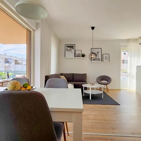 Oasis B7 Novigrad (Istria)