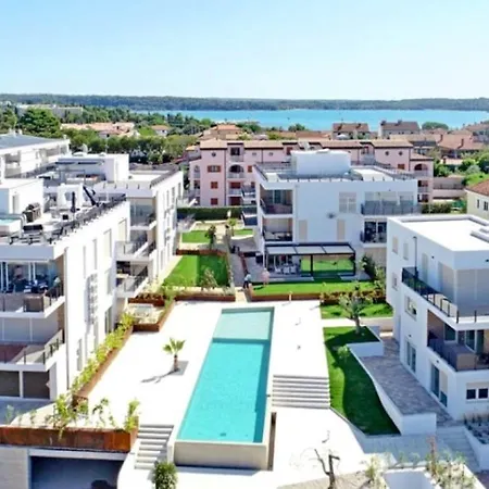 Oasis B7 * Novigrad (Istria)