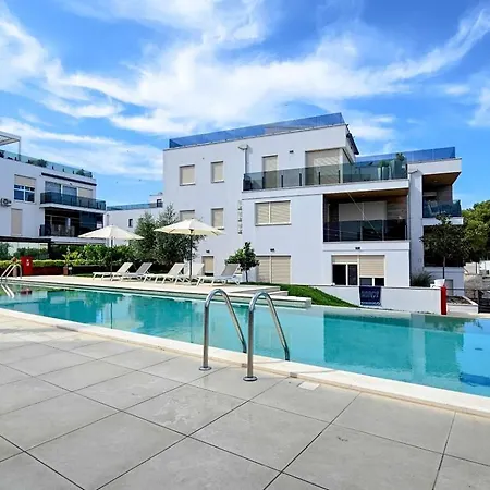 Oasis B7 Novigrad (Istria)