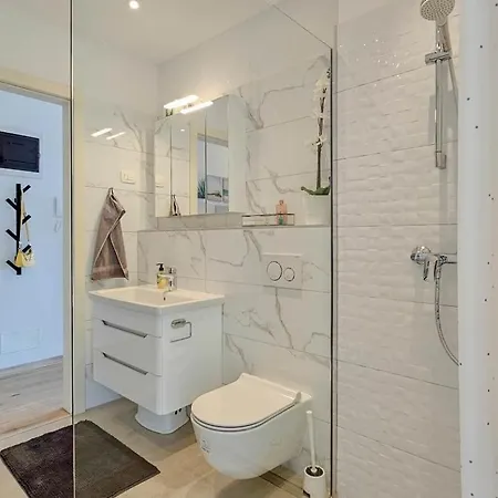 Oasis B7 * Novigrad (Istria)