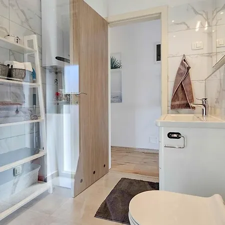 Oasis B7