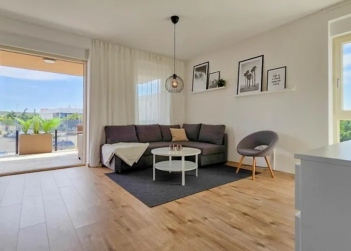 Oasis B7 Apartment *