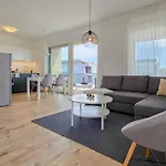 Apartment Oasis B7 Novigrad Istria