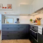 Oasis B7 Apartment