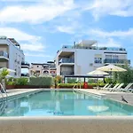 Oasis B7 Apartment *